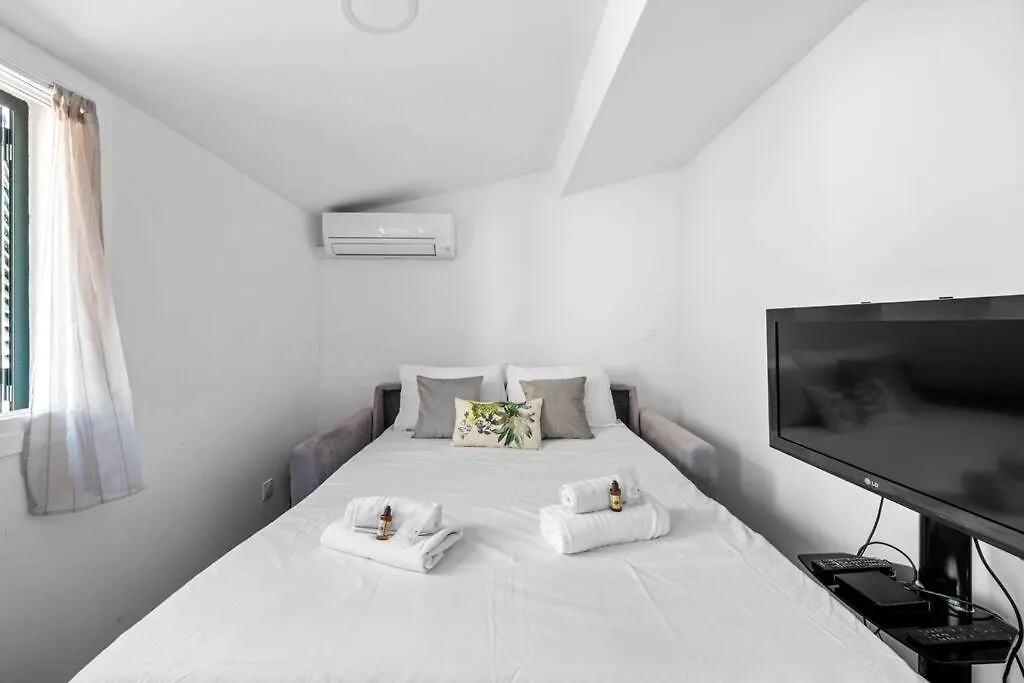 Apartment Ciapetta- Vieille Ville De Menton - Hyper Centre - Mer - Clim France